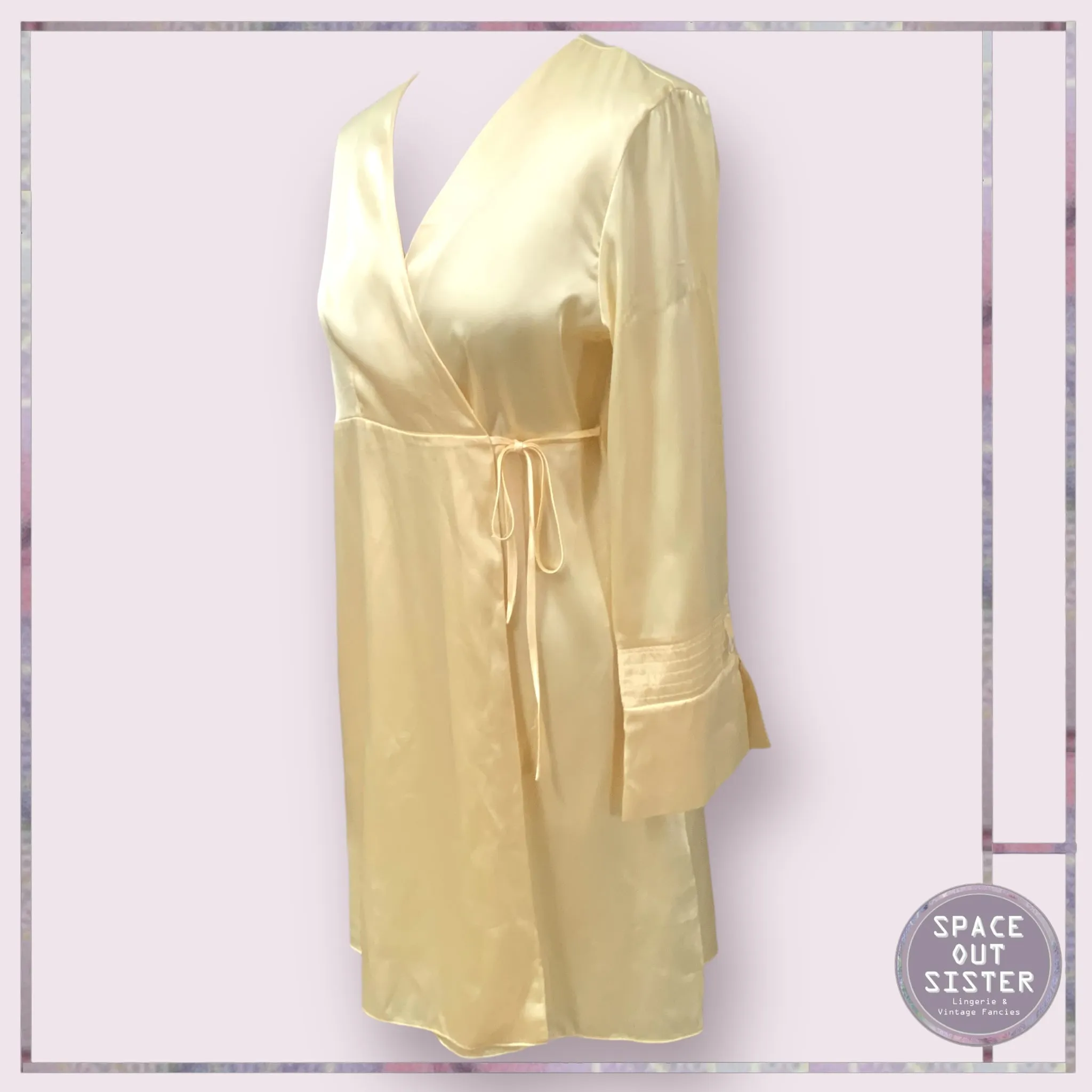 Vintage Lemon Short Robe
