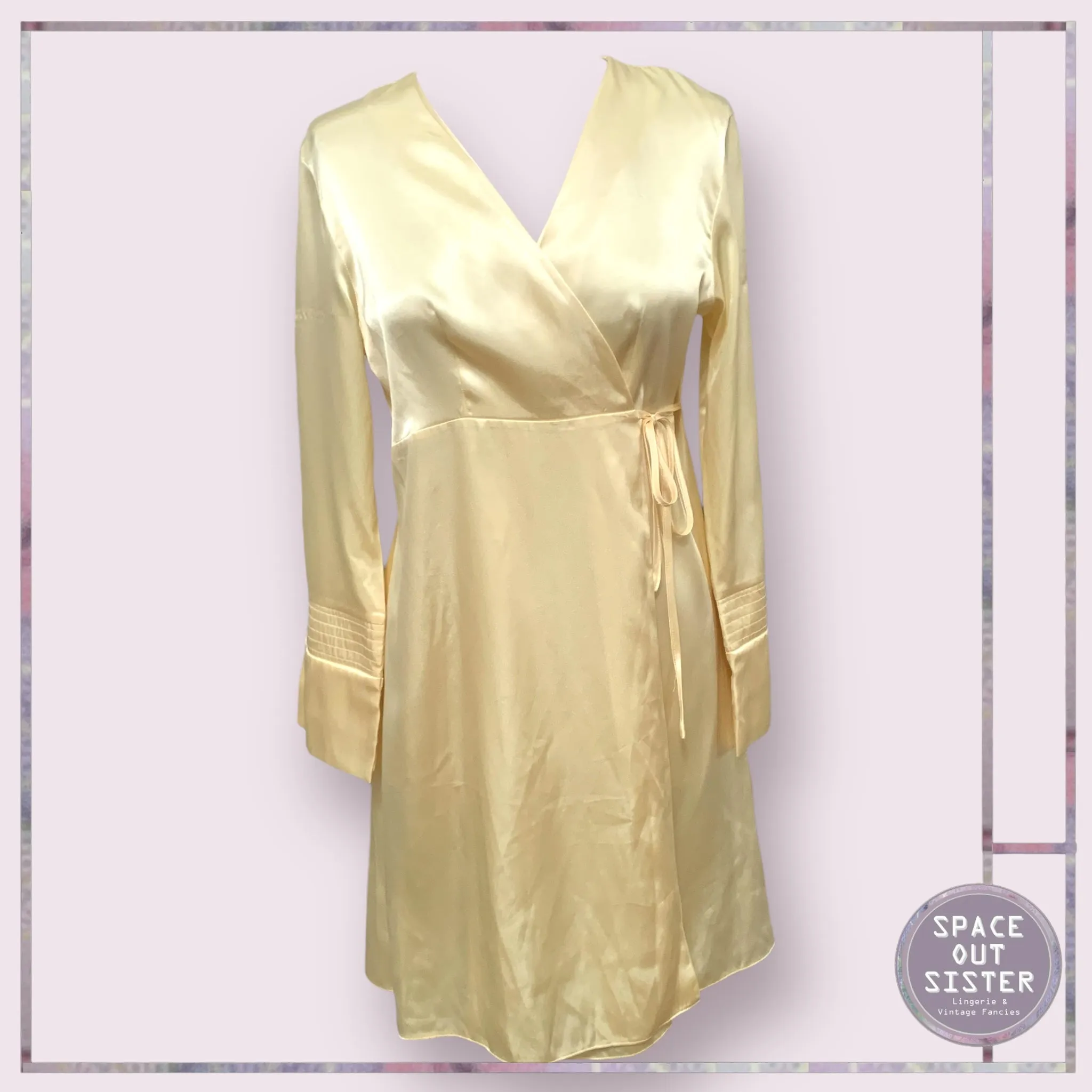 Vintage Lemon Short Robe